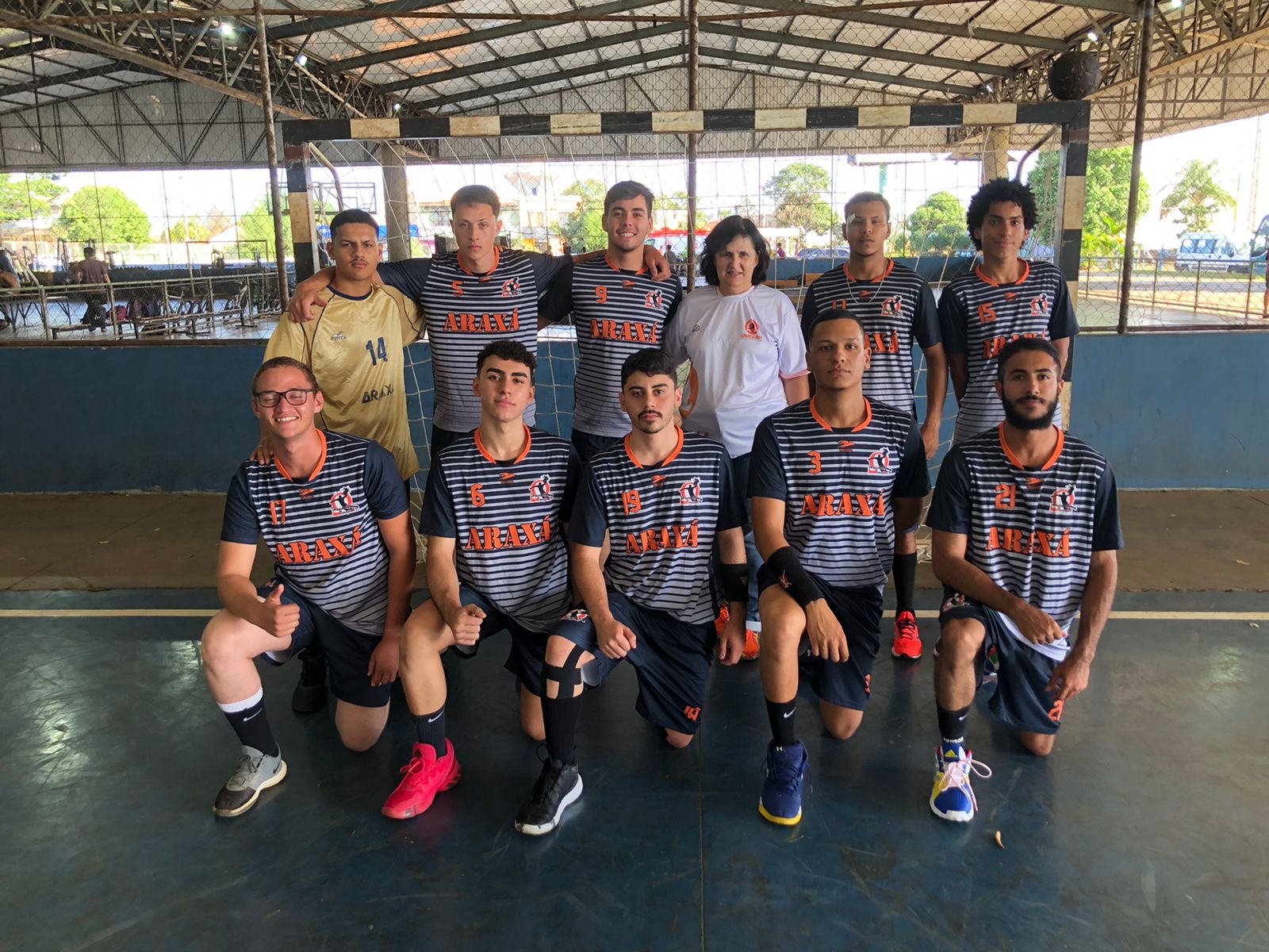 Equipe Omegah Araxá é campeã do 1º Interestadual de Handebol em 2022