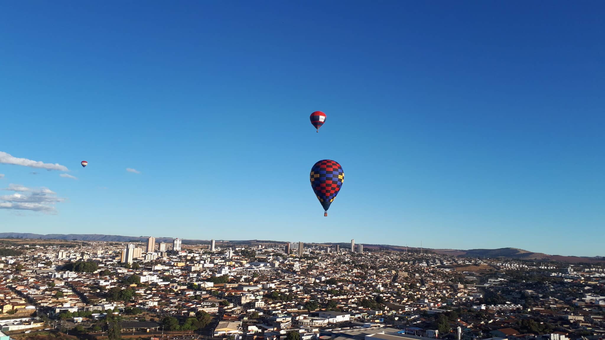 Nosso voo pelo céu de Araxá a bordo de um balão