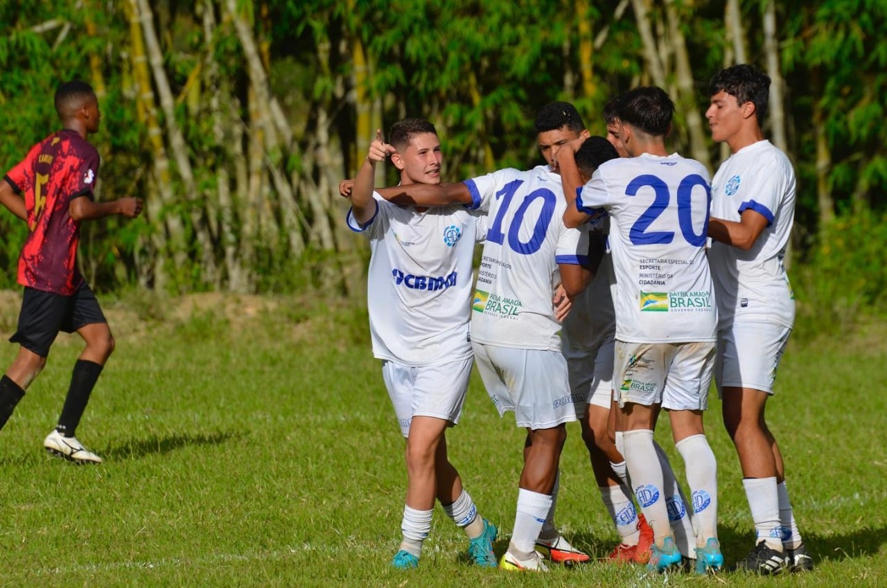 Categoria sub-17 do Dínamo se classifica para as quartas-de-final em primeiro lugar geral na Copa Alto Paranaíba