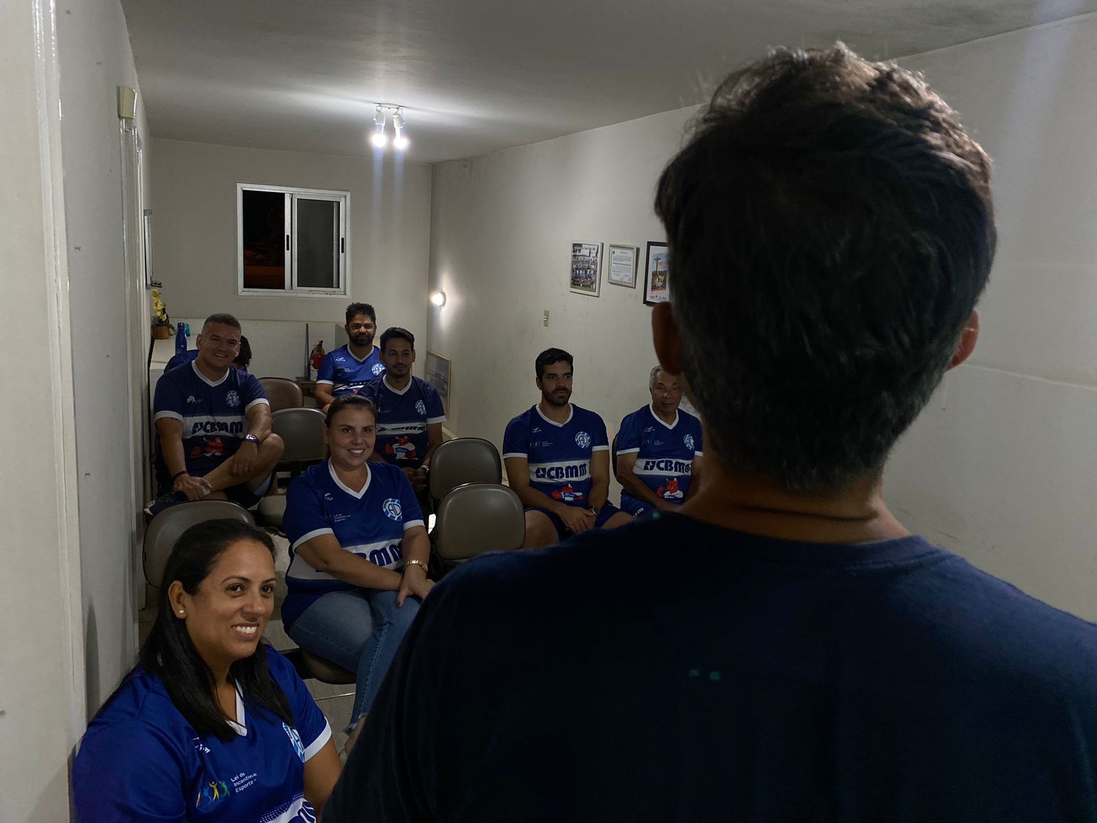 Colaboradores do Projeto Dínamo Lobinho Transformando Vidas recebem palestra sobre Educação Antidopagem