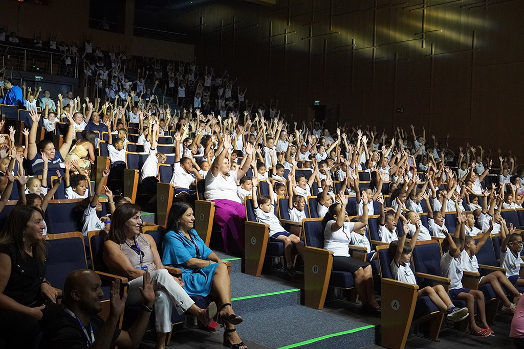 Projeto Escola Mágica contempla 1.400 alunos do Tempo Integral da Prefeitura de Araxá