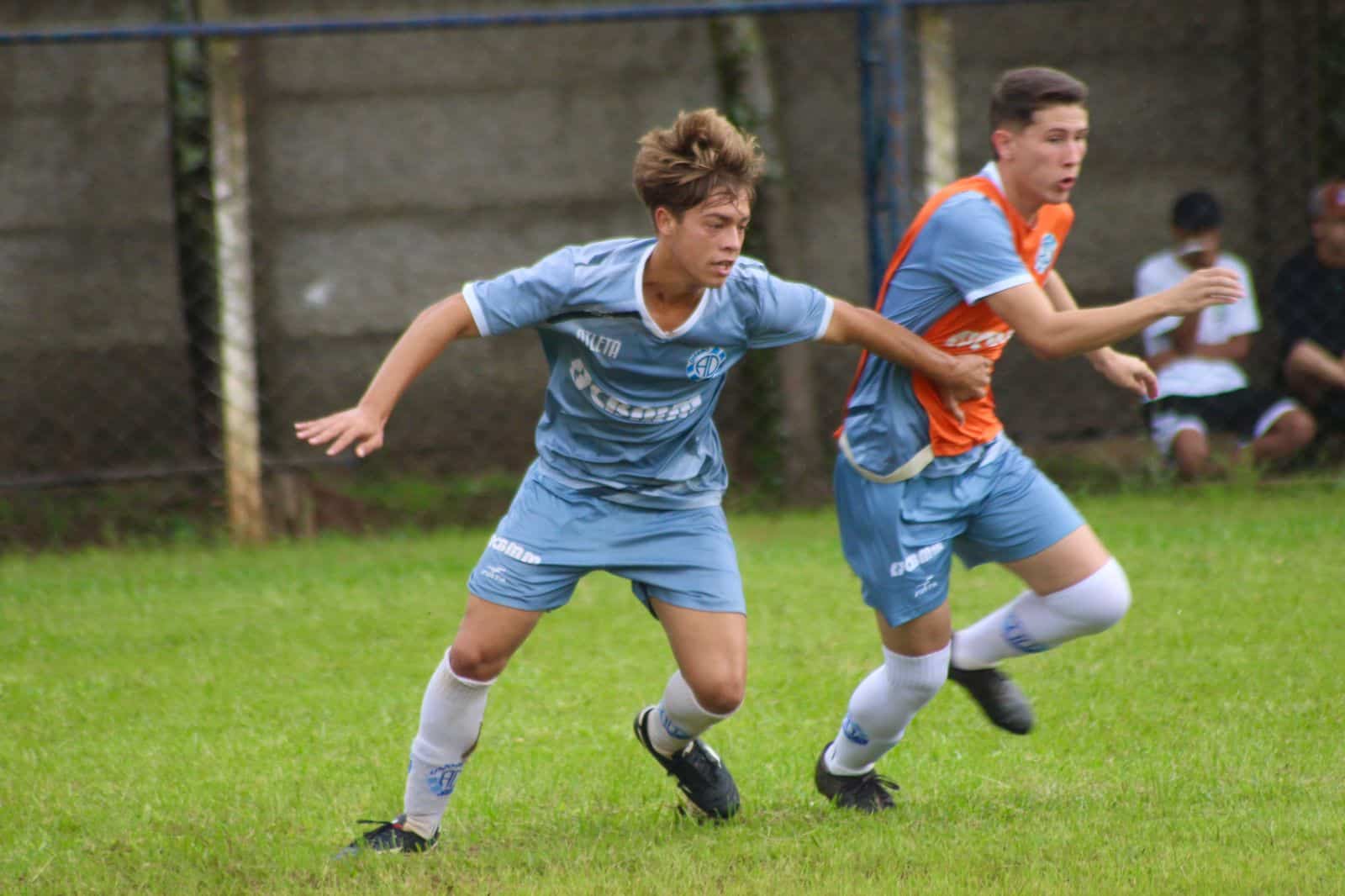 Categorias sub-15 e sub-17 do Dínamo intensificam a preparação para o Campeonato Mineiro
