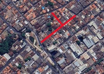 Rua Franklin de Castro fica interditada nesta quinta, no trecho entre a avenida Antônio Carlos e rua Mariano de Ávila