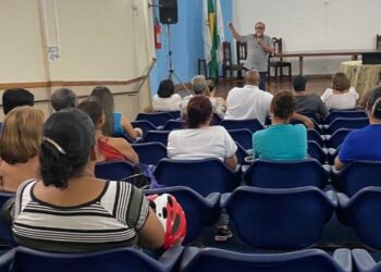 Sinplalto esclarece, em assembleia, sobre o pagamento de insalubridade e hora extra ao servidor