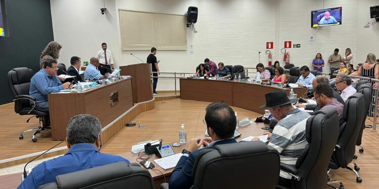 Reunião Extraordinária aprova nova Política Municipal dos Direitos da Criança e do Adolescente