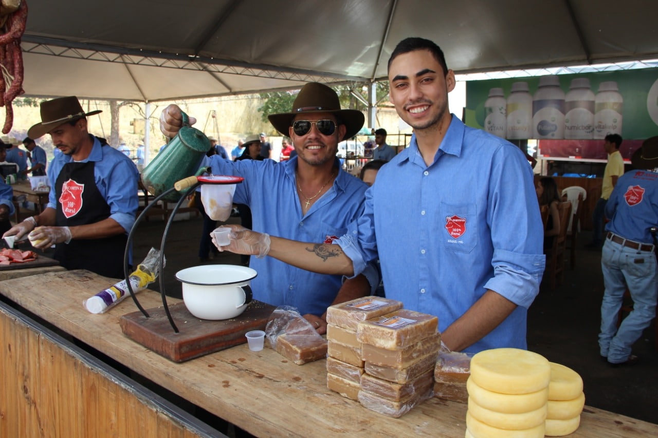 Queima do Alho terá participação de seis comitivas e 13 atrações artísticas; veja a lista