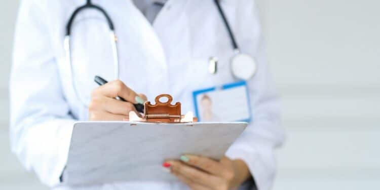 Prefeitura de Araxá segue com credenciamento para contratação de médicos especialistas