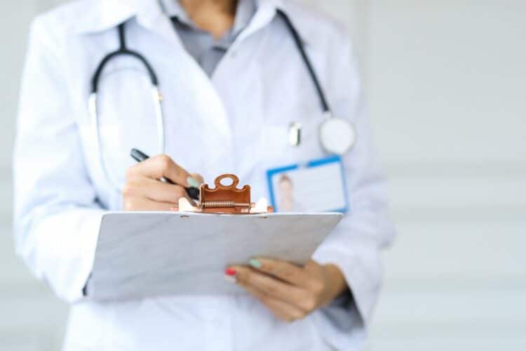 Prefeitura de Araxá segue com credenciamento para contratação de médicos especialistas