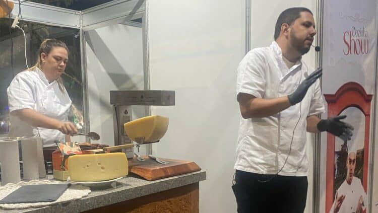 Associado da Abrasel Sul de Minas participa do 2º Festival Nacional de Arte, Cinema & Cozinha Mineira