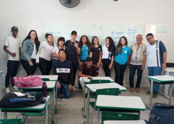 Encontro com alunos do Segundo C do Vasco Santos gratificante e com boas energias