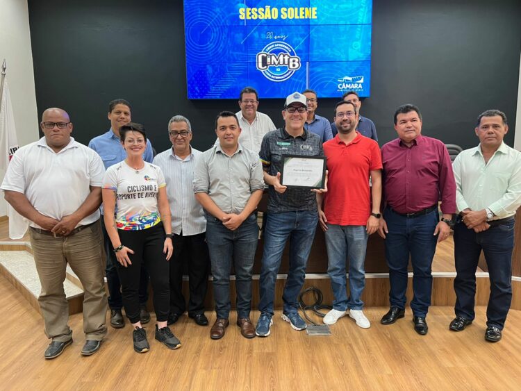 Câmara homenageia 20 anos da CIMTB em Araxá