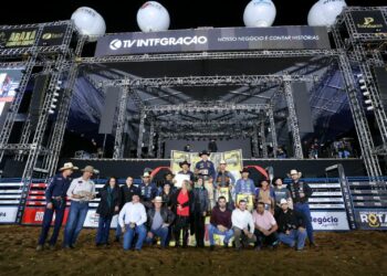 Alex Pinati é o grande campeão do rodeio do Araxá Rodeio Show