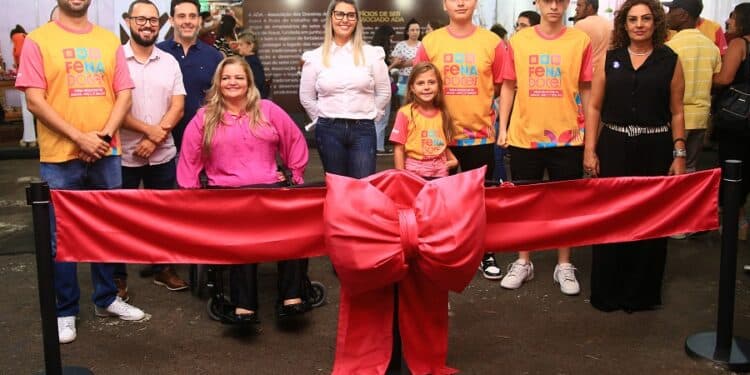 Fenadoces 2023 é aberta e vai até domingo com dezenas de atrações e muitas delícias