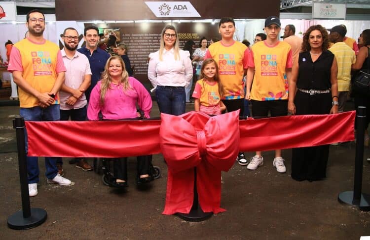 Fenadoces 2023 é aberta e vai até domingo com dezenas de atrações e muitas delícias