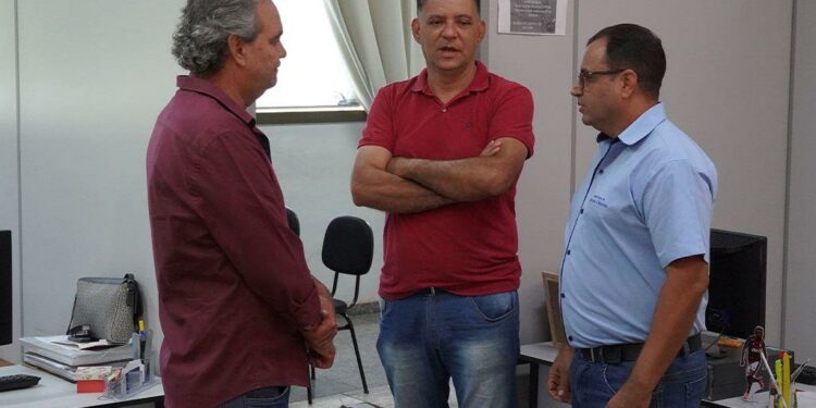 Mais de 900 quilômetros de estradas rurais receberam trabalho de manutenção mesmo em período chuvoso