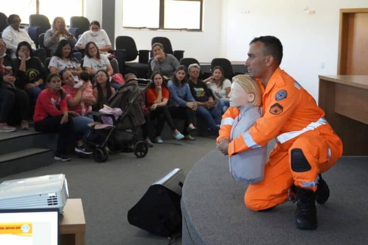 Agentes de Saúde da Prefeitura de Araxá recebem capacitação de primeiros socorros