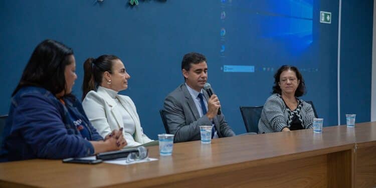 Fundação da Criança e Adolescente de Araxá realiza Roda de Conversa no Dia Nacional da Adoção