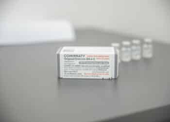 Saúde convoca população de 5 a 11 anos para vacina monovalente contra a Covid-19 nesta quinta (11); confira outros públicos