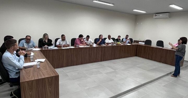 Sinplalto continua em negociação para aprovação de projetos de Planos de Cargos e Salários