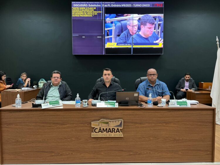 Câmara aprova Plano de Cargos e Salários do Servidor Público e Plano de Carreira da Educação