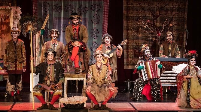 COMPANHIA DE TEATRO “OS GERALDOS” (SP) LEVA O ESPETÁCULO, “CORDEL DO AMOR SEM FIM – OU A FLOR DO CHICO”, À CIDADE DE ARAXÁ