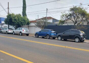 Motoristas poderão parcelar dívidas do IPVA a partir de segunda-feira (19) em Minas Gerais.