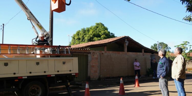 Prefeitura de Araxá implanta lâmpadas de LED no Distrito de Itaipu