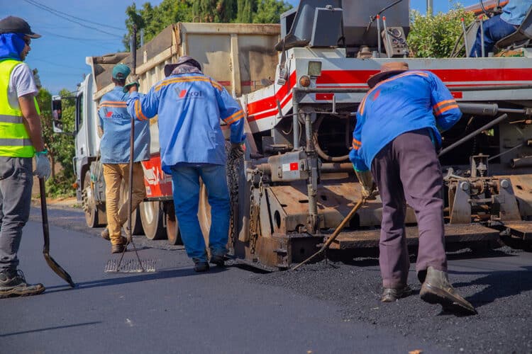 Prefeitura de Araxá revitaliza diversas ruas do bairro Domingos Zema