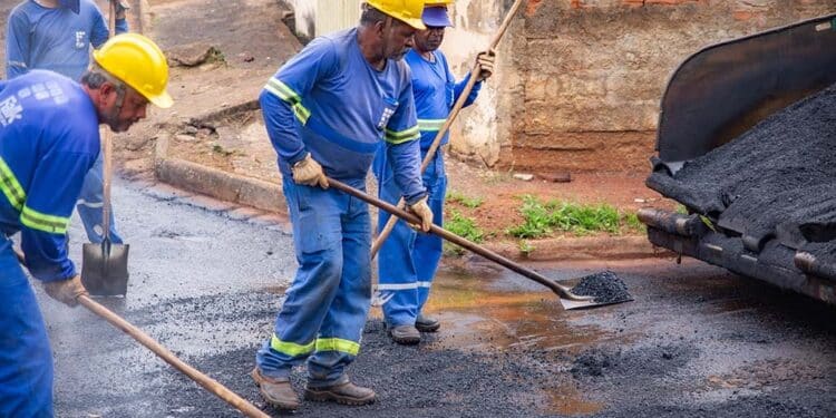 Prefeitura de Araxá abre credenciamento para a contratação de empresas especializadas em Operação Tapa-Buracos
