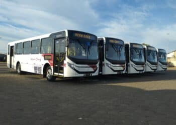 Transporte público de Araxá recebe cinco novos ônibus e internet gratuita para passageiros inicia a partir desta quarta