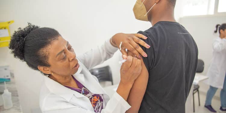 Confira o cronograma de vacinação contra a Covid-19 para esta quarta-feira (21)