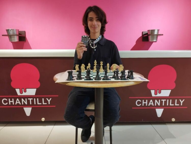 Bruno Alexandre é Campeão da 2ª Copa Araxá de Xadrez