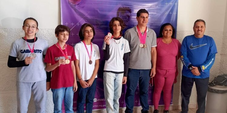 Modalidade de xadrez brilha na Microrregional do JEMG