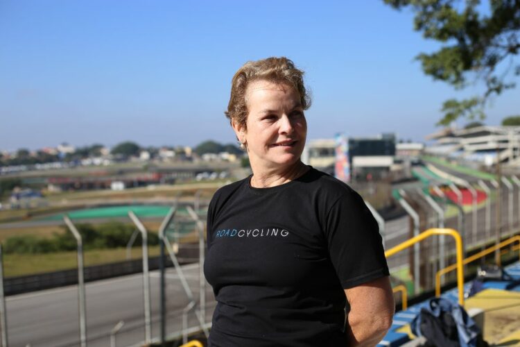 Jane Porfírio retorna às competições de ciclismo no templo da Fórmula 1