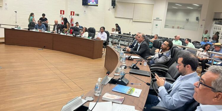 Vereadores de Araxá aprovam nove Projetos de Lei