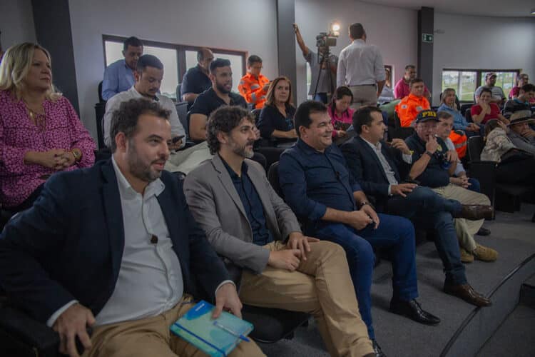 Araxá recebe reunião técnica para apresentação de cronograma de melhorias e concessão das rodovias da região