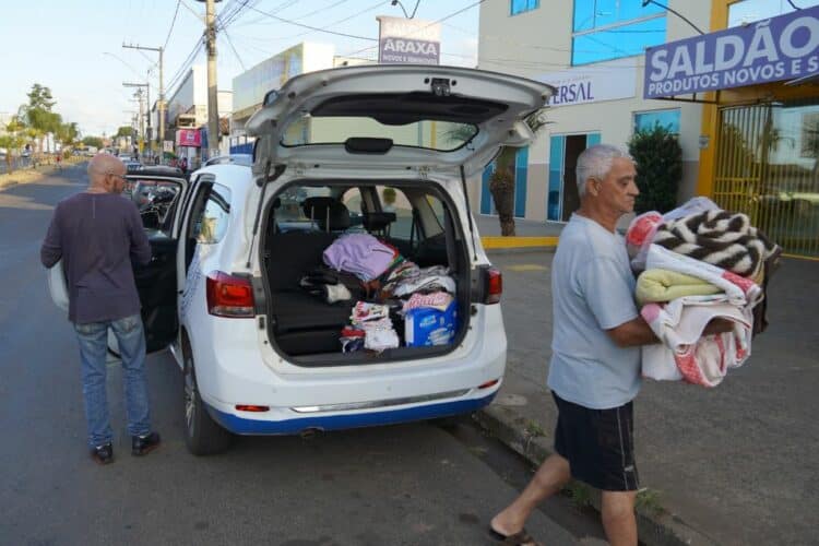 Prefeitura de Araxá realiza mais uma entrega de itens arrecadados pela Campanha do Agasalho 2023 – Doar é Aquecer