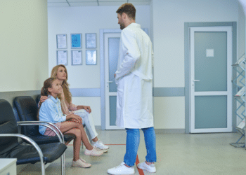 A primeira ida ao ginecologista: acompanhamento é fundamental para a saúde feminina