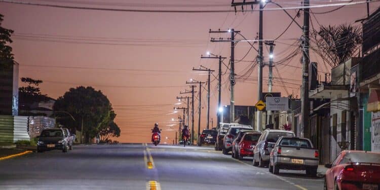 Prefeitura já implantou a iluminação de LED em mais de 30 bairros de Araxá