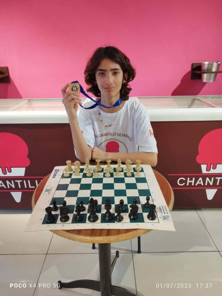 Bruno Alexandre é campeão da 11ª Copa Chantilly de Xadrez