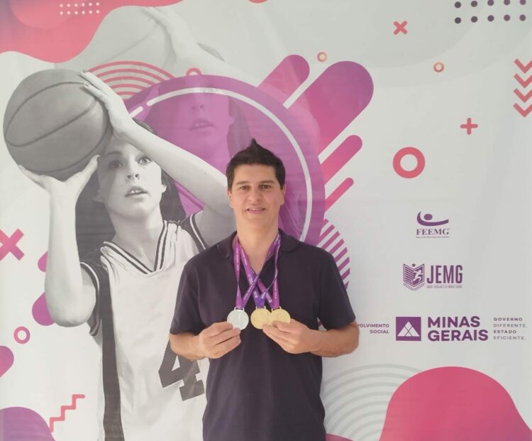 Xadrez araxaense é campeão da etapa regional do JEMG no módulo 1 e 2 masculino de forma brilhante