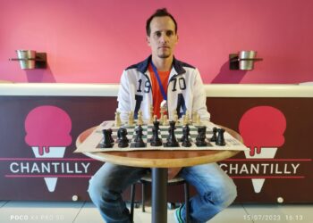 Cleber Antônio é campeão da 12ª Copa Chantilly de Xadrez