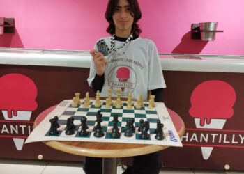 4ª Copa Araxá de Xadrez recebe estudante da Suíça