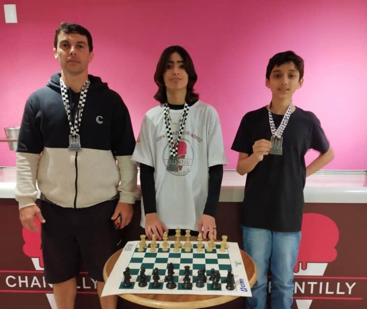 4ª Copa Araxá de Xadrez recebe estudante da Suíça