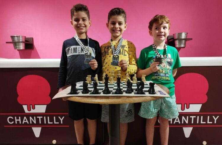 4ª Copa Araxá de Xadrez recebe estudante da Suíça