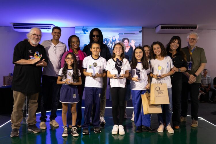 Alunos de Escolas Municipais são premiados no Concurso de Redação do 11º Fliaraxá