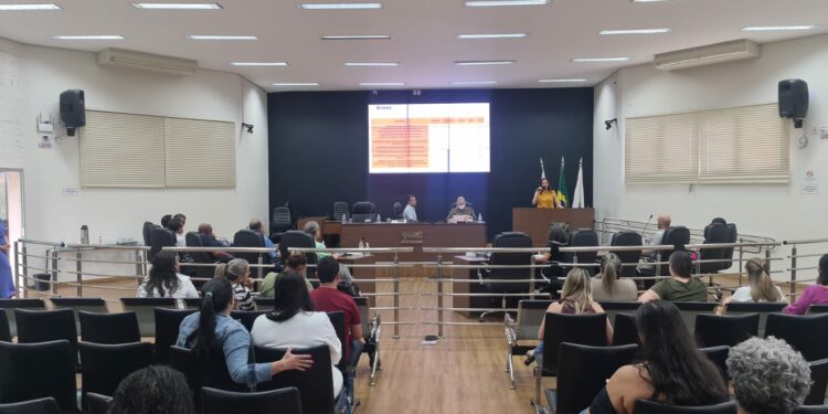 Secretaria Municipal de Saúde apresenta prestação de contas na Câmara Municipal