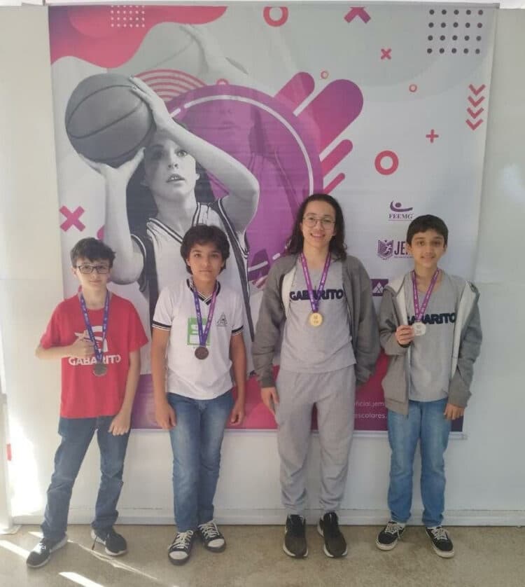 Xadrez araxaense é campeão da etapa regional do JEMG no módulo 1 e 2 masculino de forma brilhante
