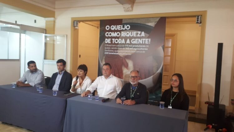 Araxá – um planeta QUEIJO pelas Minas Gerais