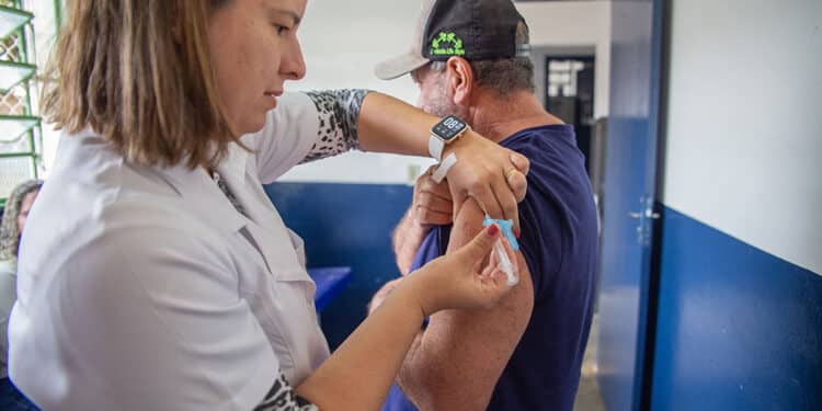 Confira o cronograma de vacinação contra a Covid-19 para esta quarta-feira (16)